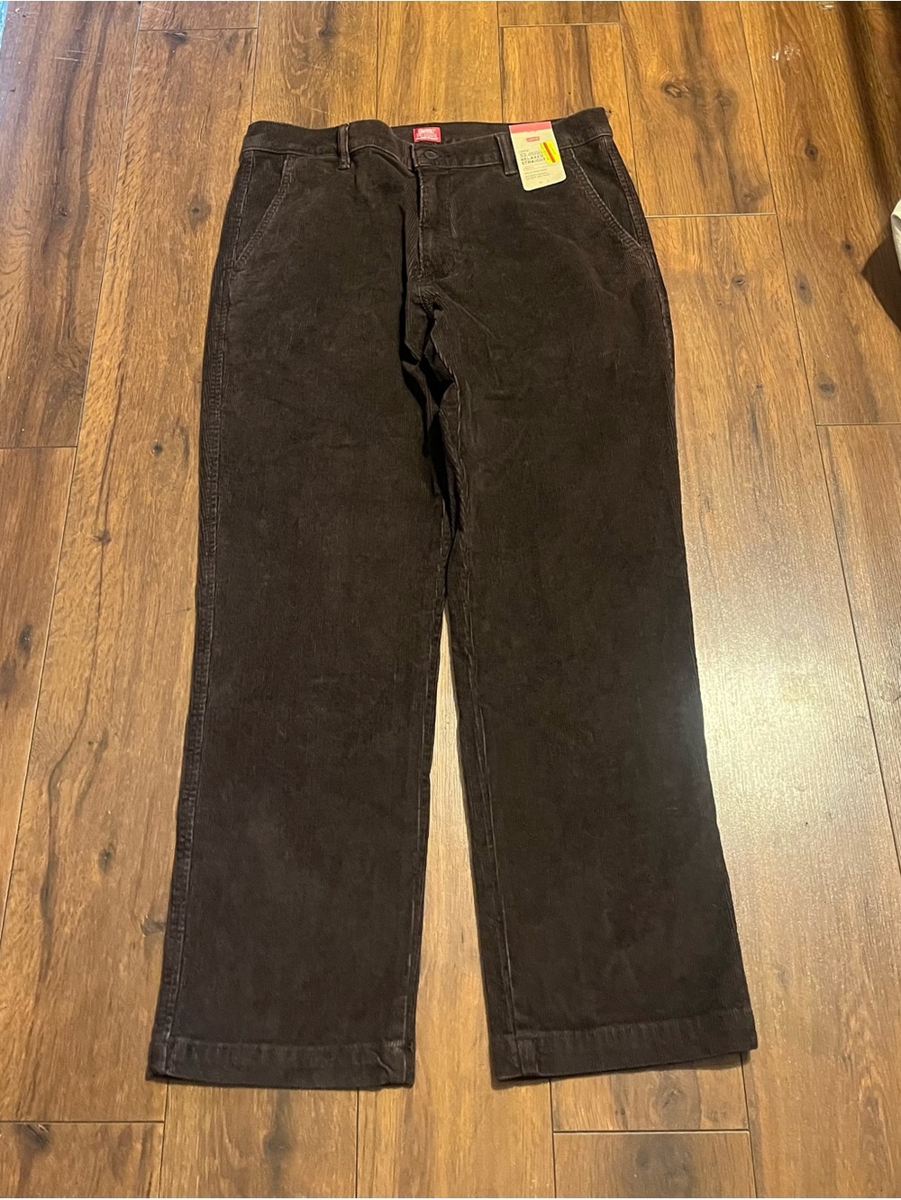 Levi’s chino XX Classic Men's Corduroy Pants in Dark Brown 34x30